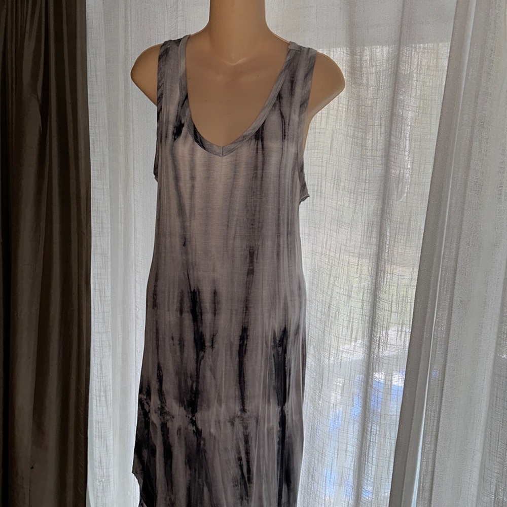 Olivia Rae lightweight sleeveless v-neck summer casual dress medium new